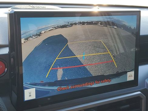 Used 2024 Toyota Tacoma TRD Off-Road image 31