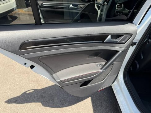 Used 2016 Volkswagen GTI SE w/ Lighting Package (SEL) FWD image 22