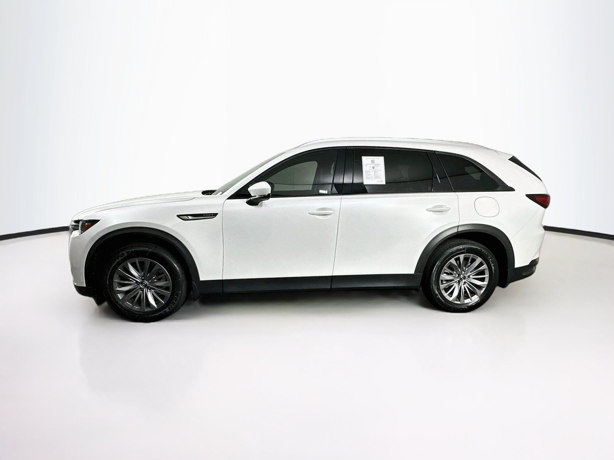 Used 2024 MAZDA CX-90 Plug-In Hybrid w/ Preferred AWD/4WD image 4