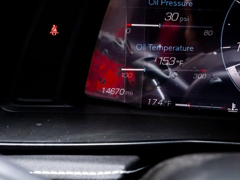 Used 2022 Chevrolet Corvette Stingray Preferred Cpe w/ Z51 Performance Package image 16