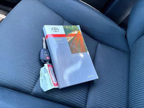 Used 2018 Toyota RAV4 LE w/ All Weather Liner Package FWD image 14