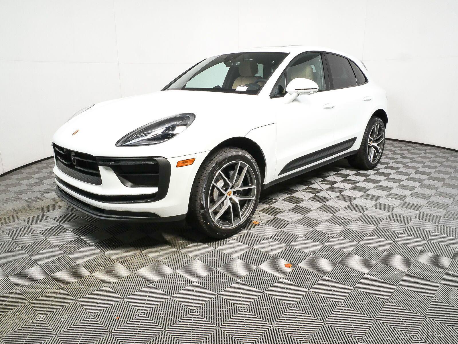 New 2026 Porsche Macan Turbo AWD/4WD image 1
