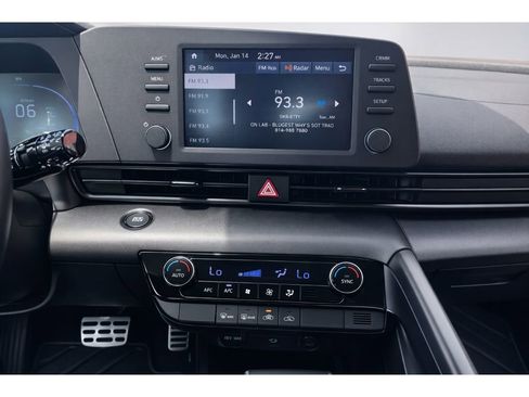 New 2025 Hyundai Elantra Sport image 19