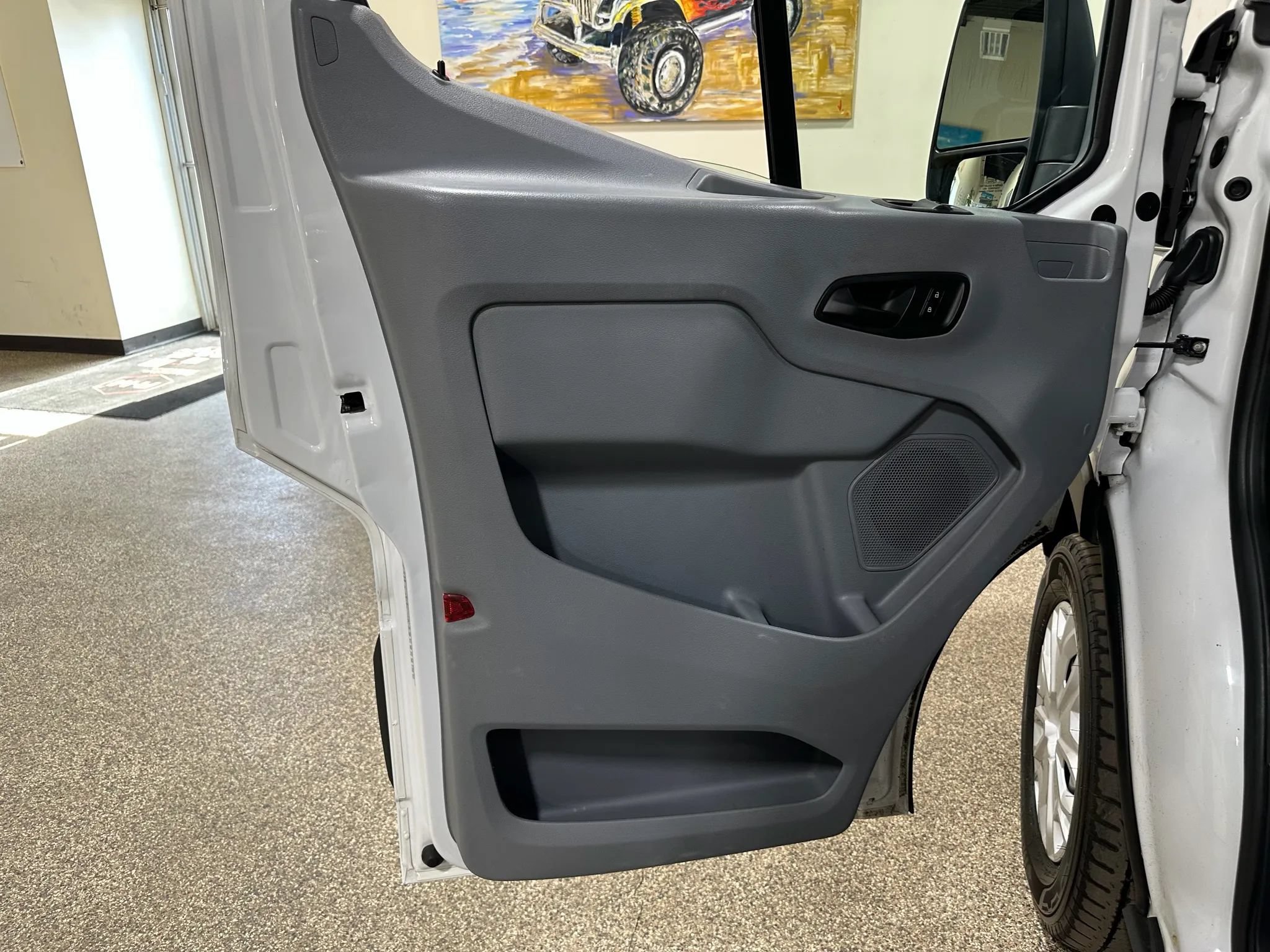 Used 2015 Ford Transit 250 148 Medium Roof RWD image 17
