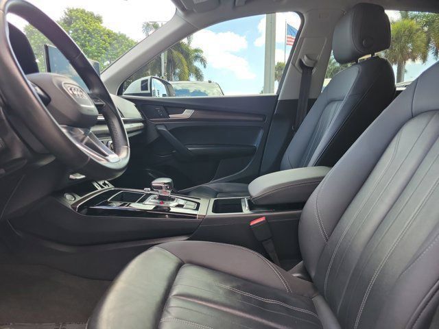 Used 2022 Audi Q5 2.0T Premium w/ Convenience Package AWD/4WD image 21