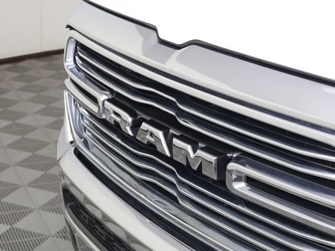 Used 2024 RAM 1500 Laramie image 11