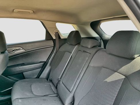 Used 2025 Kia Sportage LX FWD image 22
