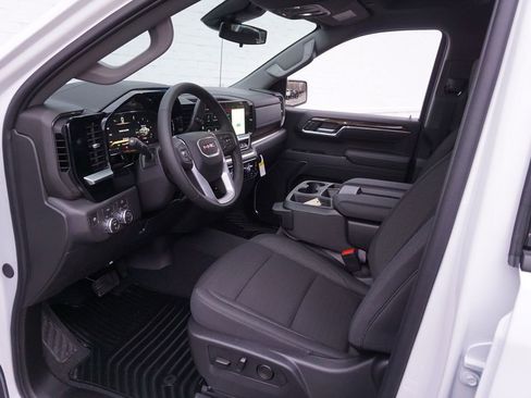 Used 2026 GMC Sierra 1500 Elevation AWD/4WD image 9