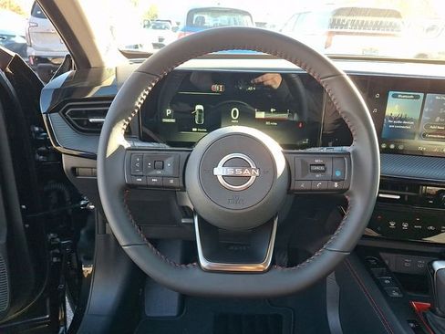 New 2026 Nissan Kicks SR w/ Cold Weather Package image 17