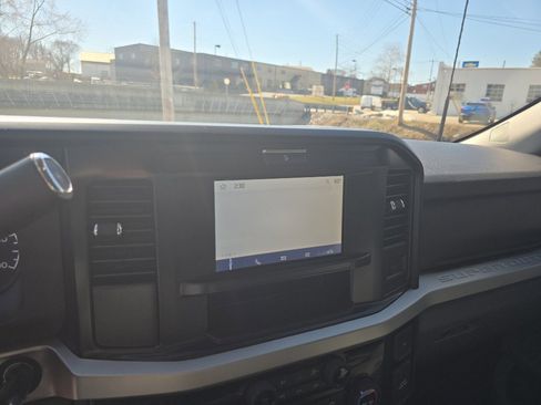 Used 2025 Ford F350 XLT w/ 360-Degree Camera Package image 30