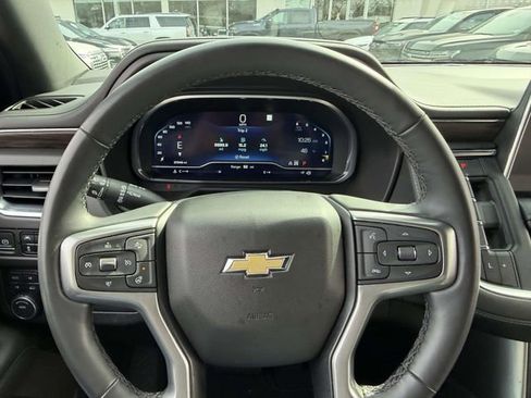 Certified 2023 Chevrolet Suburban LT w/ Luxury Package image 27
