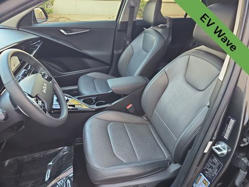 Used 2024 Kia Niro Wave FWD image 15