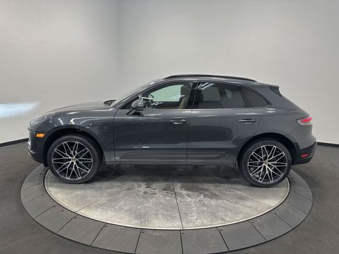 Certified 2026 Porsche Macan AWD/4WD image 2