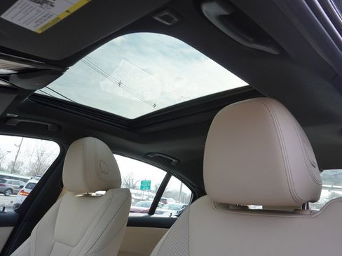 Used 2022 BMW 330i xDrive 330i xDrive w/ Driving Assistance Package image 24