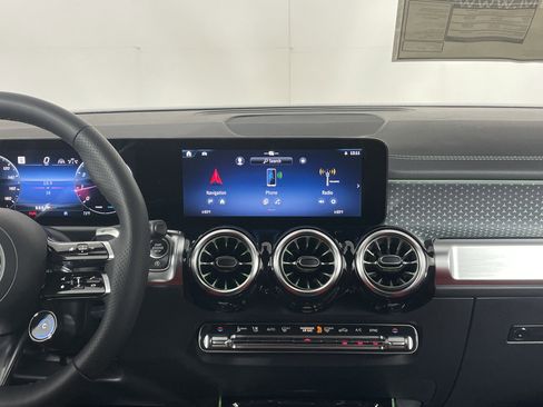 New 2026 Mercedes-Benz GLB 35 AMG 4MATIC image 17