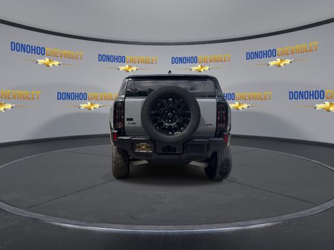 Used 2025 GMC Hummer EV 2X AWD/4WD image 10