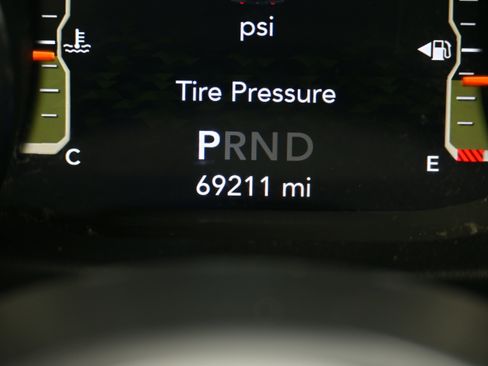 Used 2021 Jeep Gladiator Sport image 22