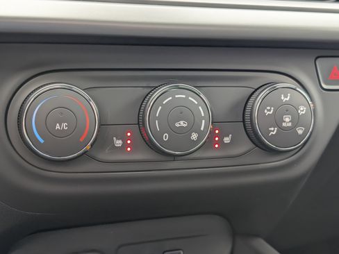 New 2026 Chevrolet Trax RS w/ Driver Confidence Package image 17