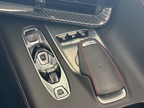 Used 2021 Chevrolet Corvette Stingray Premium Conv w/ Z51 Performance Package RWD image 24