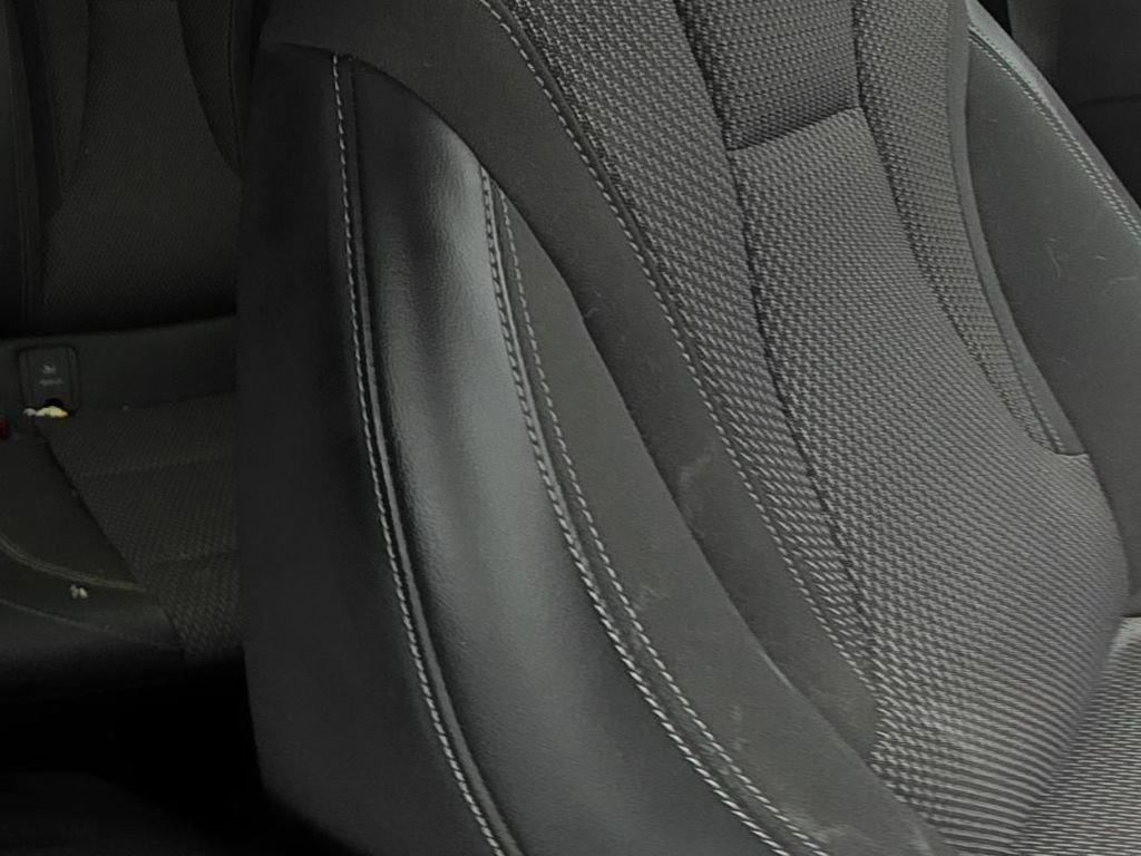 Certified 2022 Buick Envision Preferred FWD image 14