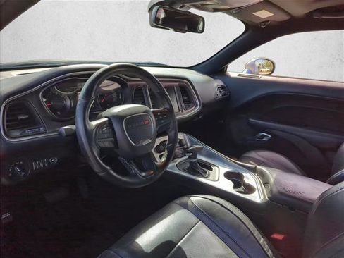 Used 2016 Dodge Challenger R/T Plus image 8