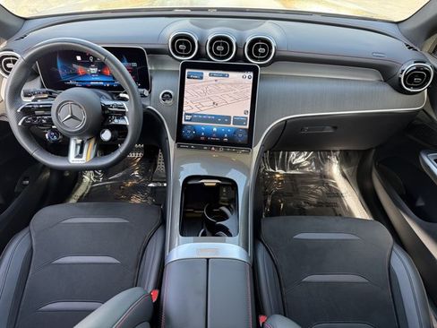Used 2024 Mercedes-Benz GLC 43 AMG 4MATIC image 10