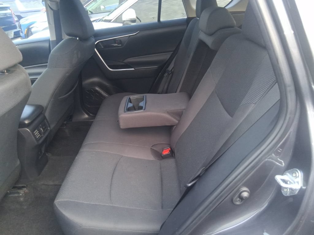 Used 2024 Toyota RAV4 LE AWD/4WD image 15