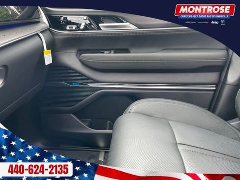 New 2024 Jeep Grand Wagoneer Series II w/ Quick Order Packagew 28T image 12