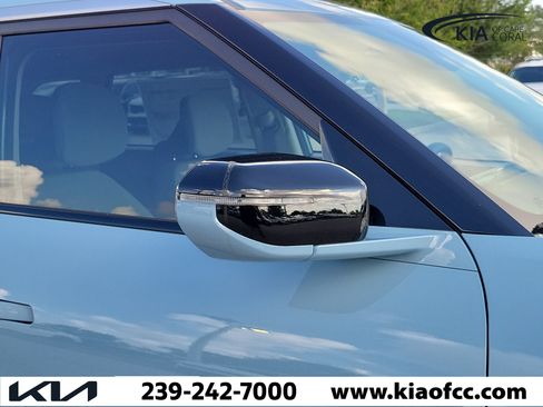 New 2027 Kia Seltos S FWD image 8