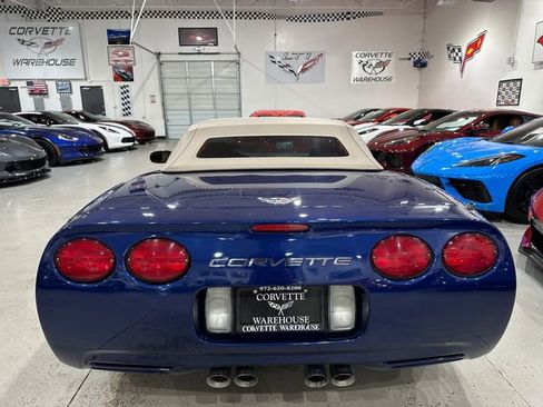 Used 2004 Chevrolet Corvette Convertible w/ Preferred Equipment Group RWD image 8