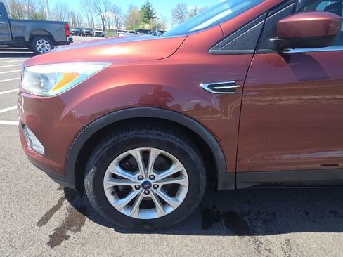 Used 2018 Ford Escape SE AWD/4WD image 16