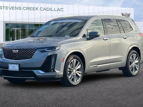 Certified 2025 Cadillac XT6 Premium Luxury image 7