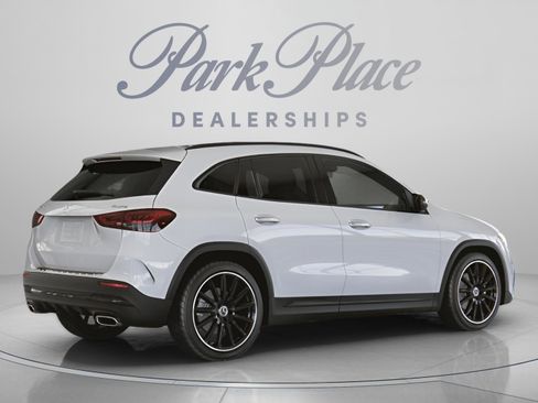 Used 2023 Mercedes-Benz GLA 250 4MATIC image 22