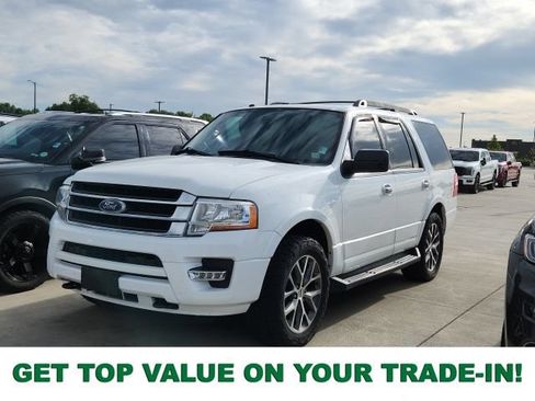 Used 2016 Ford Expedition XLT w/ Equipment Group 201A AWD/4WD image 1