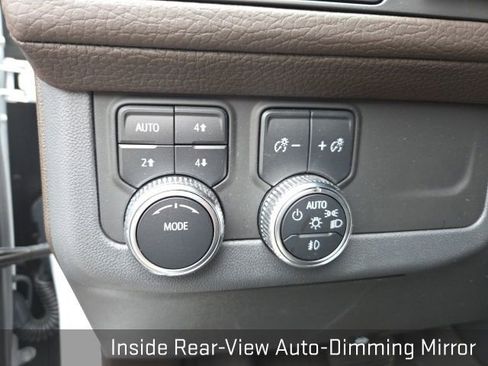 Used 2023 GMC Yukon XL Denali image 42