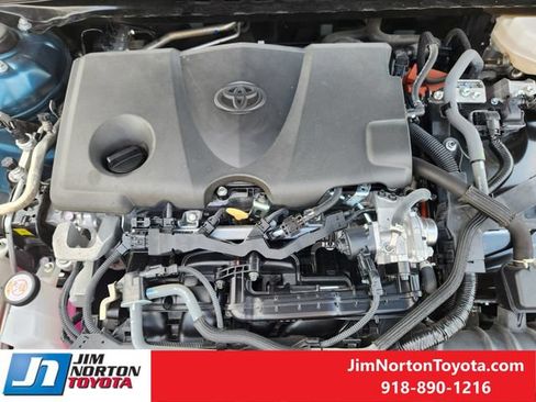 Used 2025 Toyota Camry SE w/ Convenience Package AWD/4WD image 31