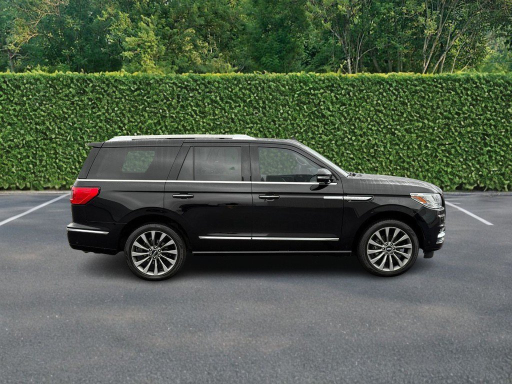 Used 2020 Lincoln Navigator Reserve w/ Luxury Package AWD/4WD image 2
