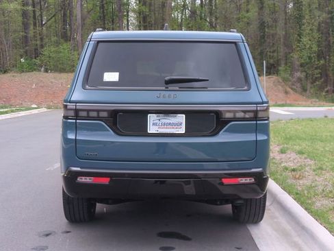New 2026 Jeep Grand Wagoneer Limited AWD/4WD image 12