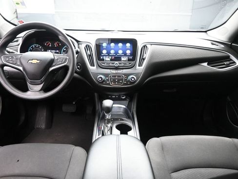 Used 2023 Chevrolet Malibu LT w/ Driver Confidence Package image 9
