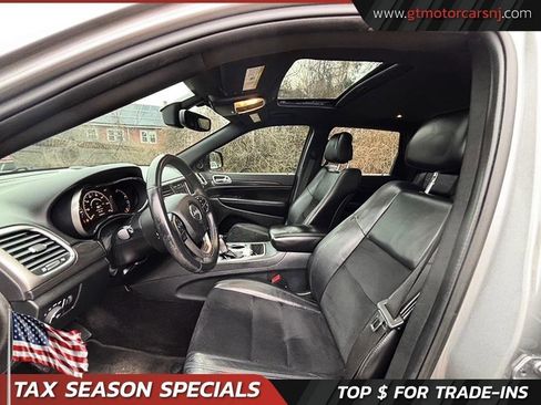 Used 2018 Jeep Grand Cherokee Altitude image 11
