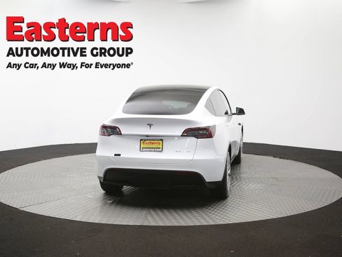 Used 2023 Tesla Model Y Long Range AWD/4WD image 34