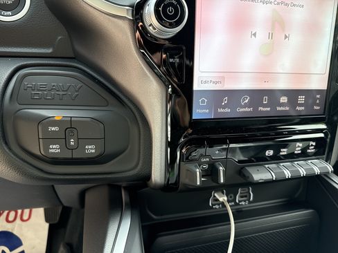 New 2026 RAM 3500 Big Horn AWD/4WD image 29