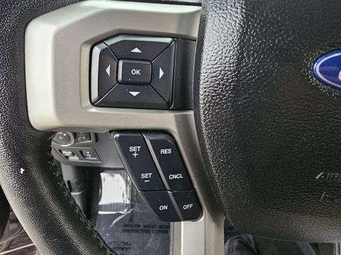 Used 2018 Ford F150 Lariat w/ Equipment Group 502A Luxury image 33