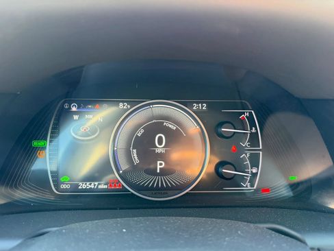 Used 2024 Lexus ES 300h Ultra Luxury w/ Accessory Package (Z2) FWD image 25