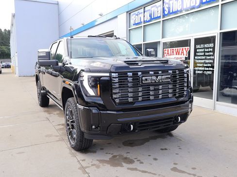 New 2026 GMC Sierra 2500 Denali Ultimate AWD/4WD image 2
