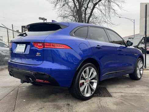 Used 2019 Jaguar F-PACE S image 5