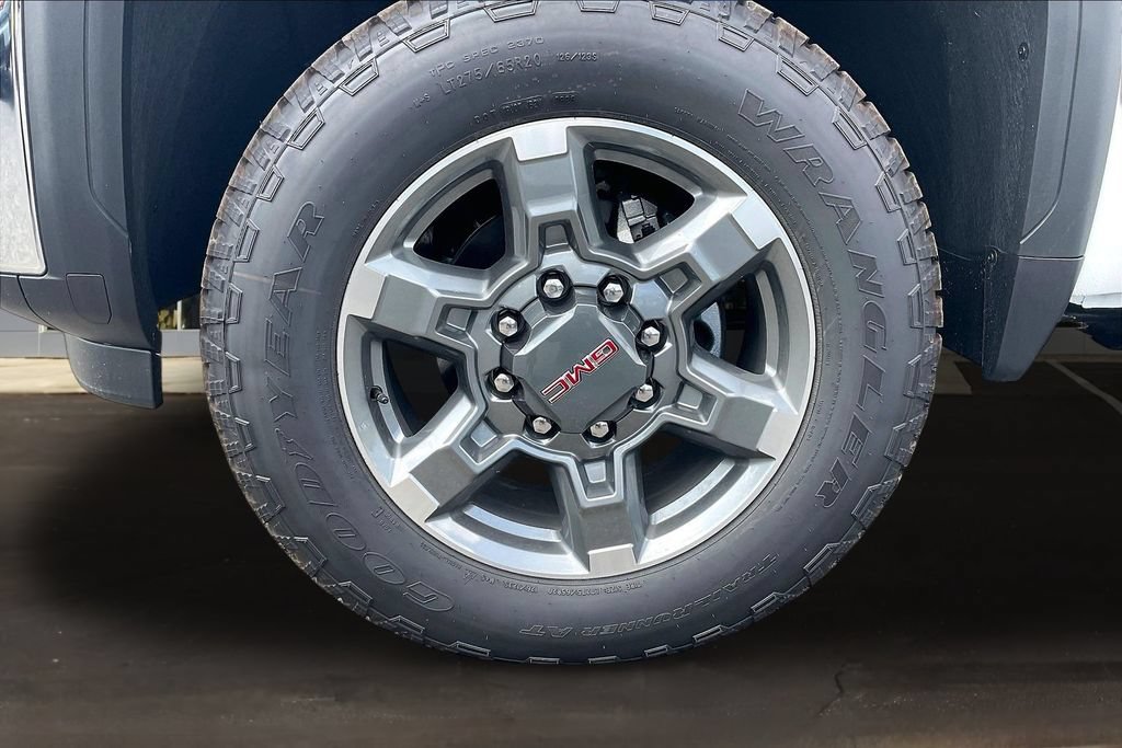 New 2026 GMC Sierra 2500 SLT w/ SLT Premium Package AWD/4WD image 13
