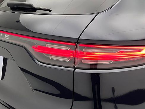 Used 2021 Porsche Cayenne image 39