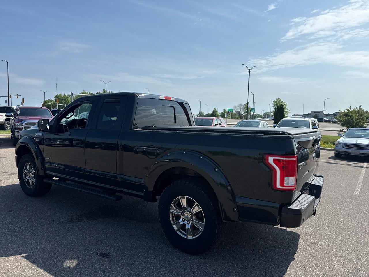 Used 2015 Ford F150 XLT w/ Equipment Group 302A Luxury AWD/4WD image 3