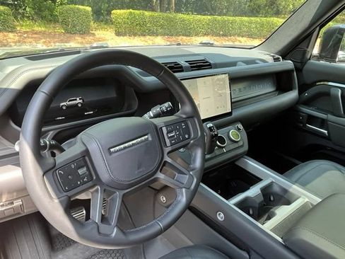 Certified 2025 Land Rover Defender 110 X AWD/4WD image 6